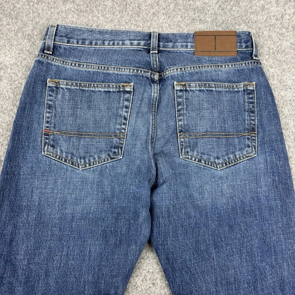 Tommy Hilfiger Jeans Mens 30x32 Straight Leg Dari Wash Blue Denim Casual Classic